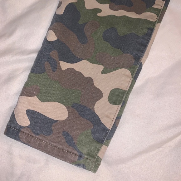 NWOT Gap 1969 Camo Zipper True Skinny Jeans - Picture 5 of 10